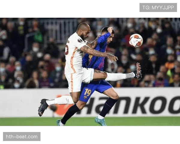 加拉塔萨雷边路提速攻势如潮，强势表现引人瞩目