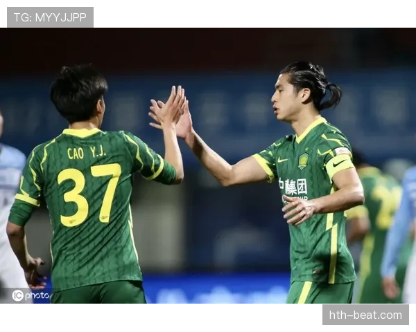 克鲁伊夫全攻全守理念重塑足球格局，战术革新引领赛场新风潮