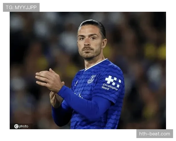 埃弗顿新赛季目标明确,努力争创英超新篇章,表现备受期待 埃弗顿新赛季目标明确,努力争创英超新篇章,表现备受期待