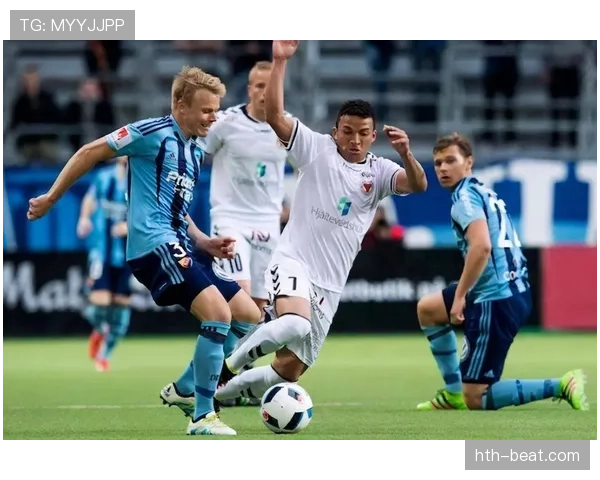 基米希中场调度能力持续提升,组织表现稳健 基米希中场调度能力持续提升,组织表现稳健